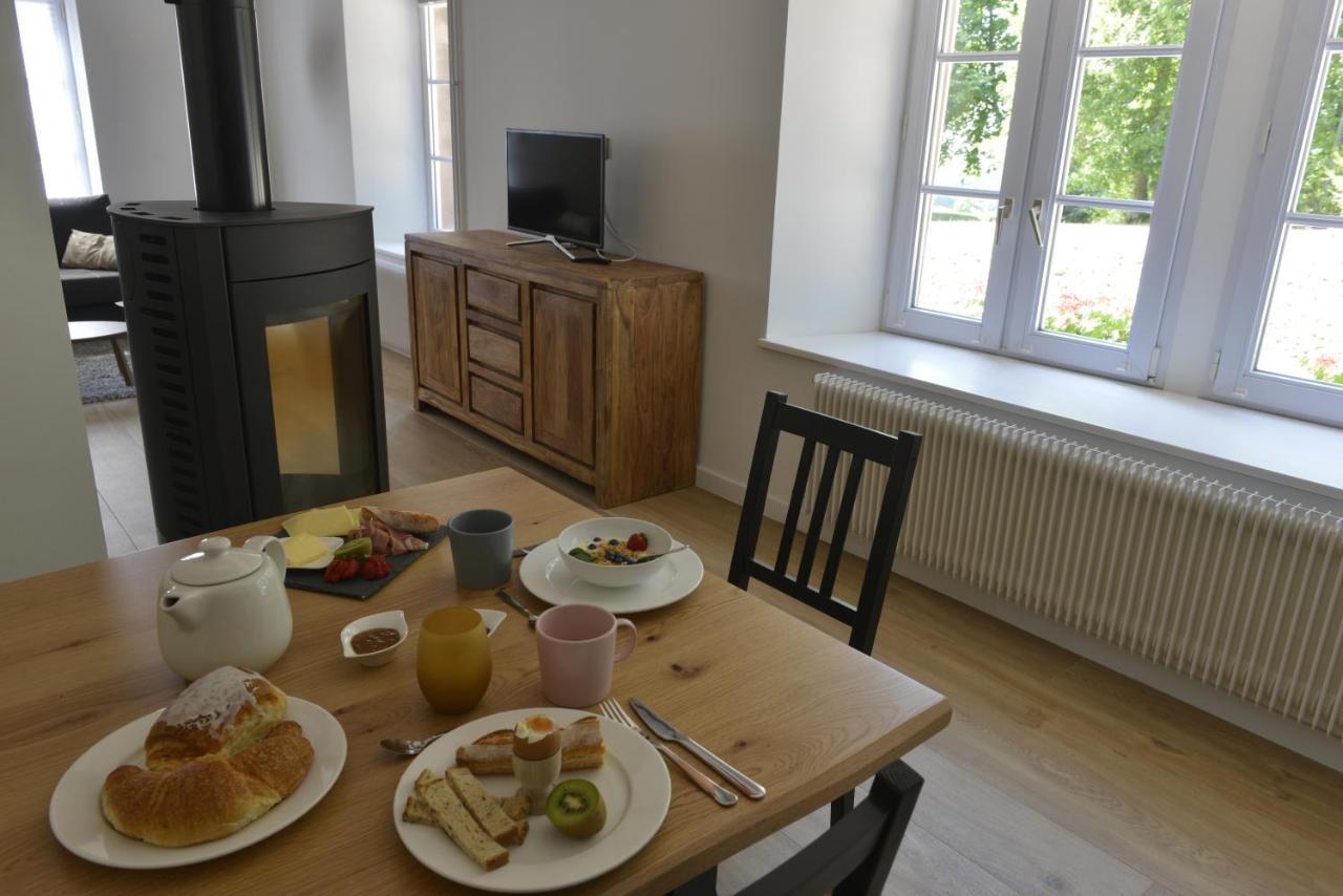Maison D'Hotes Les Jardins De Madeleine Bernardvillé Eksteriør bilde